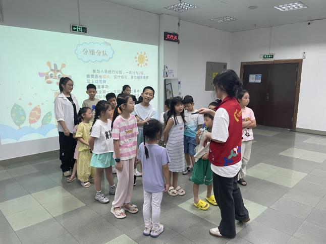 “童心协力 游戏乐翻天”，南园社区开展儿童历奇挑战活动