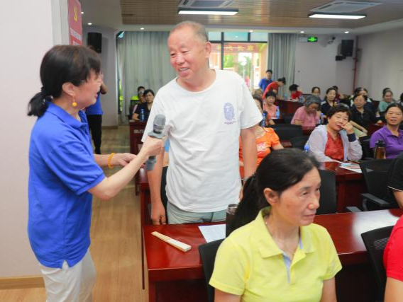 “银龄科普”进南园街道，老年慢性病知识深入人心