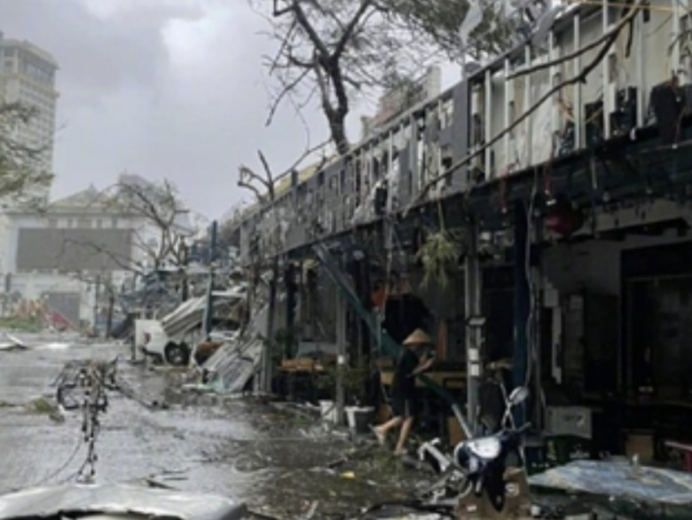 台风“摩羯”已在越南造成247人死亡