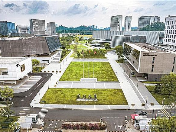 母亲和行李｜人文天地·南海潮