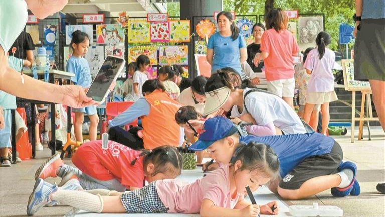 观湖街道各社区持续开展亲邻节系列活动