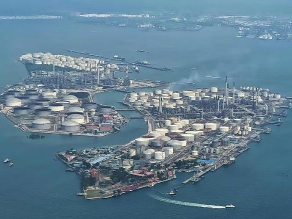 壳牌公司约30吨油水混合物泄漏至新加坡海域