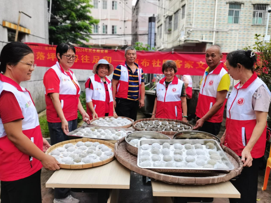 坪山新时代文明实践 ▏关爱社区居民 传递文明风尚