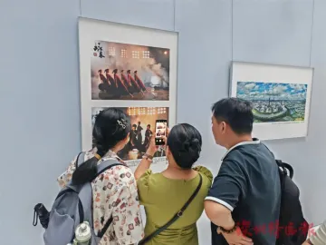 重温奋斗岁月，感受深圳精神！庆祝新中国成立75周年深圳图片展热度持续升温