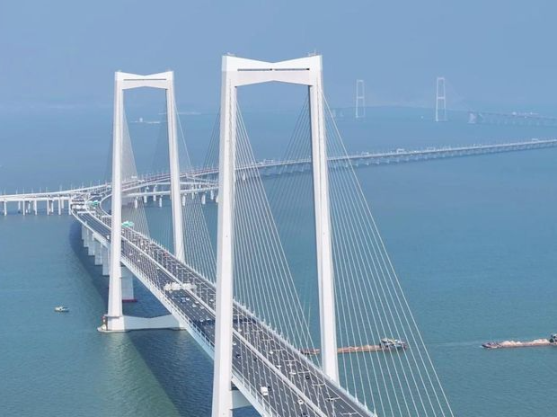 本周六晚，《行进大湾区·开放之窗》收官之作见证劳模工匠风采