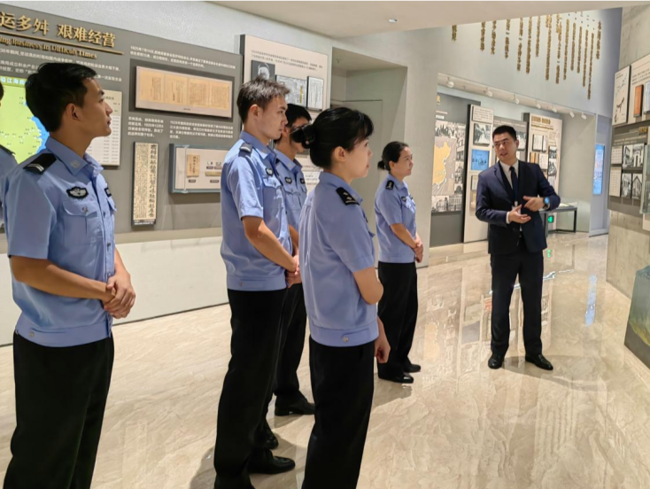 深铁公安机场站派出所青年民警参观招商局历史博物馆