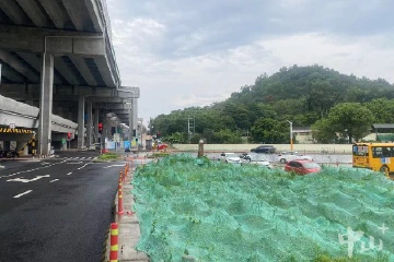 中山城管推动中开、中江高速沿线环境整治提升 | 共建美丽中山