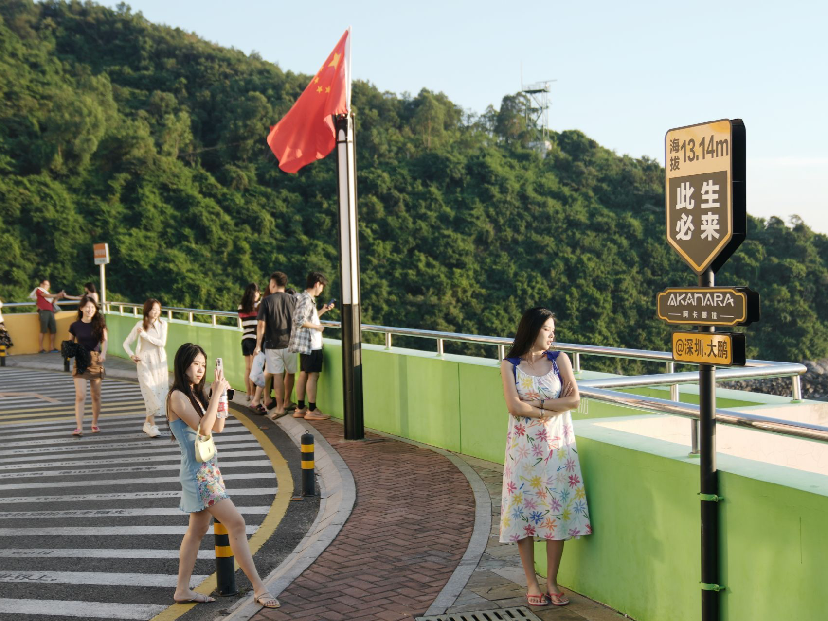 深圳民宿国庆“花式”宠客，海滨风情引游客争相“打卡”｜潮玩国庆