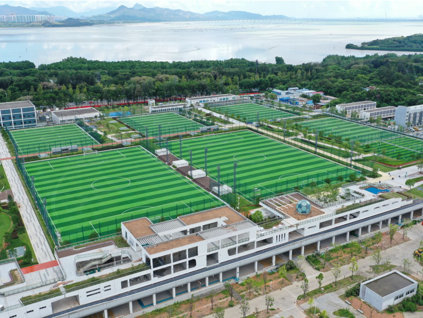 探访“低碳样板” | 福田水质净化厂：藏在足球公园下的城市“肾脏”