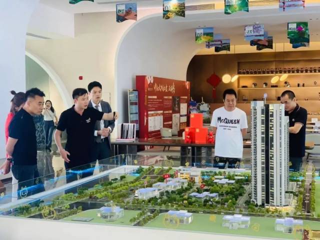 完成GDP近10万亿元，广东前三季度经济数据发布