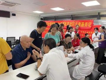 松泉社区多方面开展健康公益主题活动