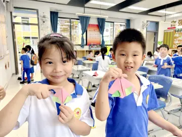 爱满重阳，坪山实验学校开展重阳节系列活动