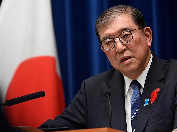 日本新首相，才上台就公开道歉