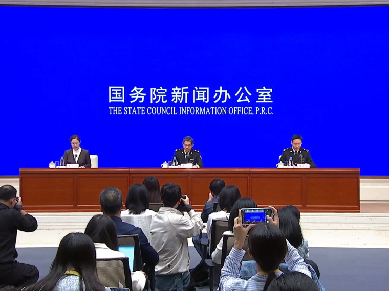 海关总署：前三季度进出口总值首破32万亿元，各季度均超10万亿