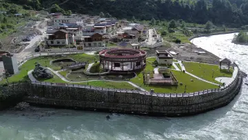 援藏三十载 深情暖察隅 ——深圳市第十批援藏工作组续写对口支援察隅新篇章