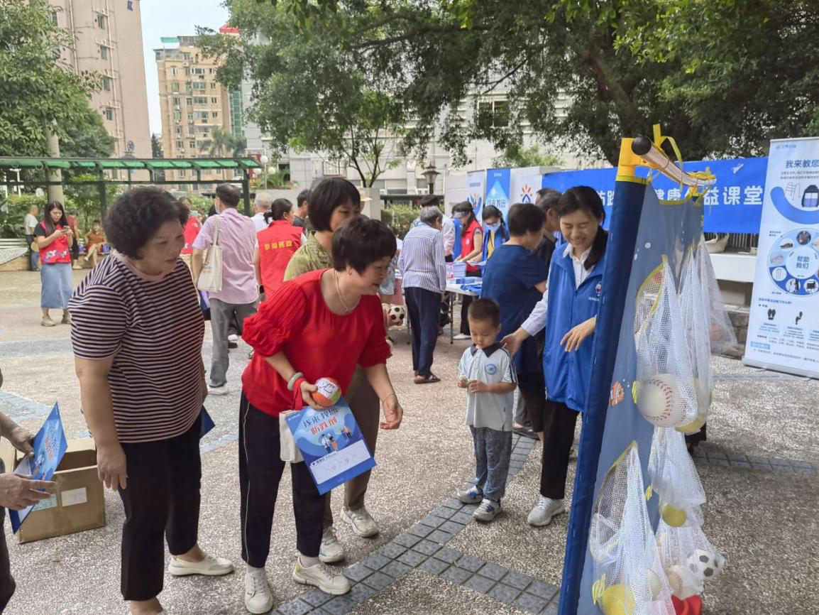 翠竹街道各社区开展重阳节系列活动