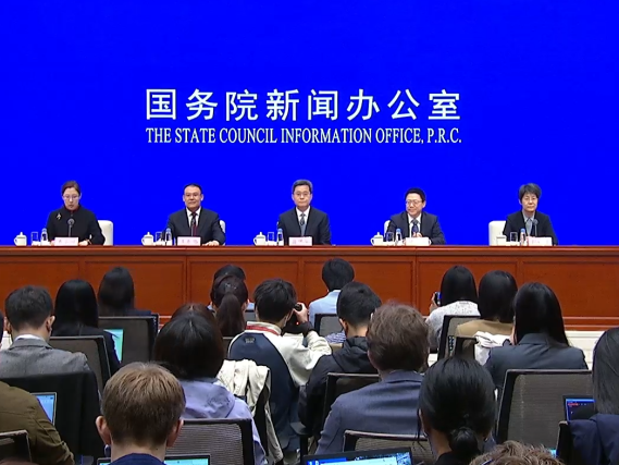 财政部：积极扩大国内有效需求