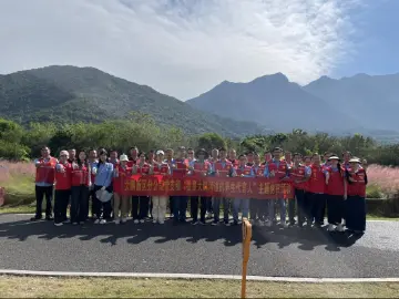 环水集团大鹏新区分公司党支部开展“我们都是大鹏河道野生代言人”主题党日活动