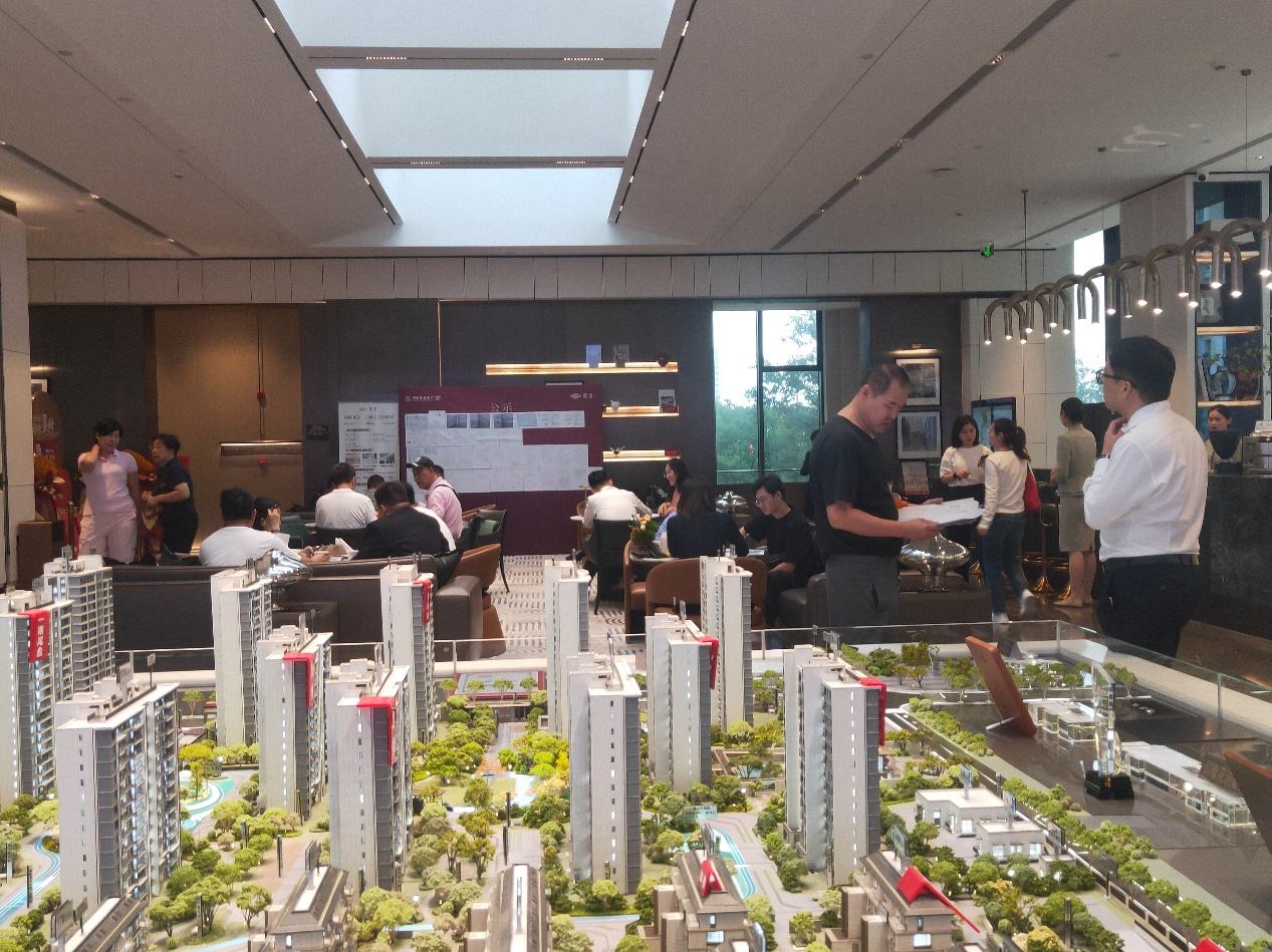 上海楼市新政“十一”调查：刚需盘成交增多，二手房量价上升