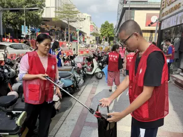 翠竹街道开展“共筑绿色家园，垃圾分类在行动”主题宣传活动