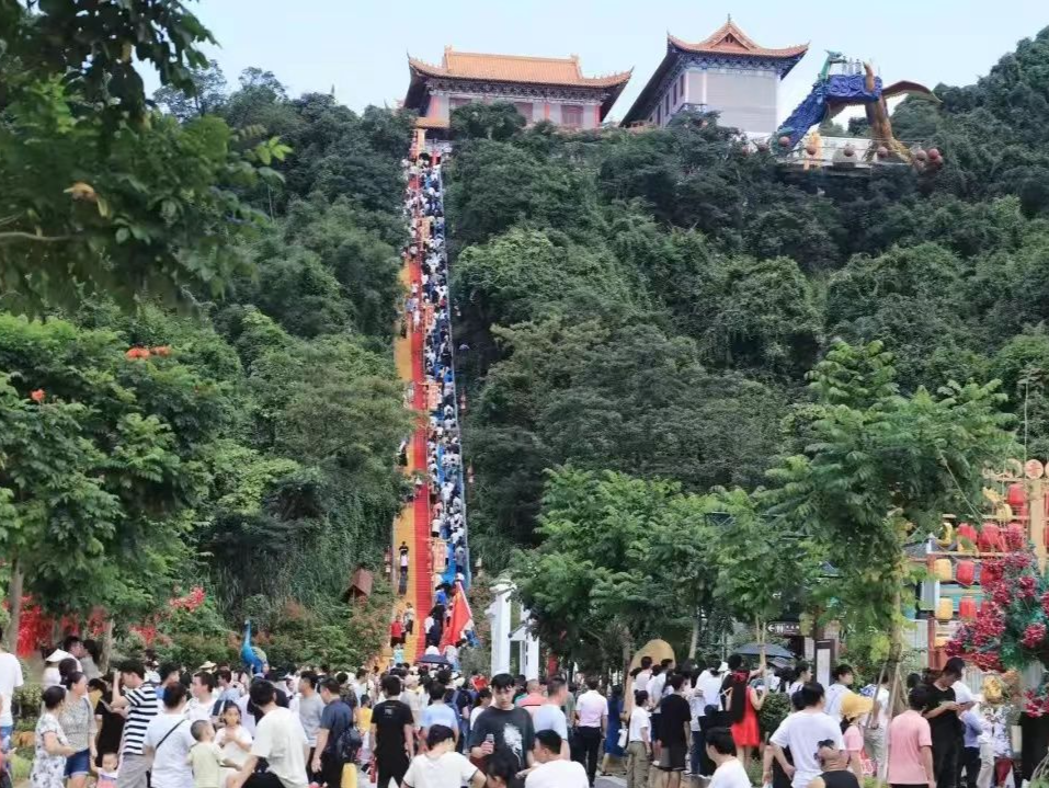 国庆假期樟木头两景区接待游客12万余人次