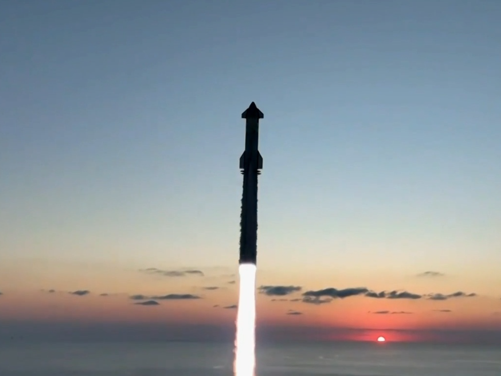 “筷子夹火箭”成功！SpaceX“星舰”完成第五次试射