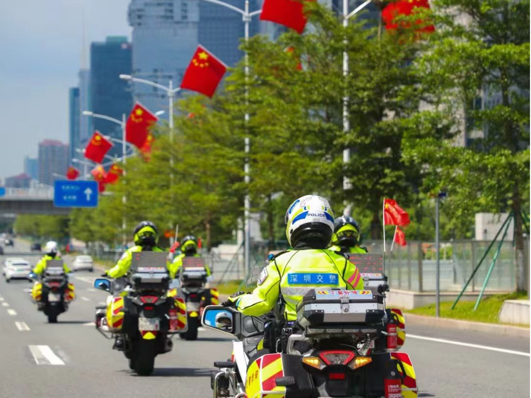 游客不散场，警力不撤岗！国庆假期深圳交警“警力全开”
