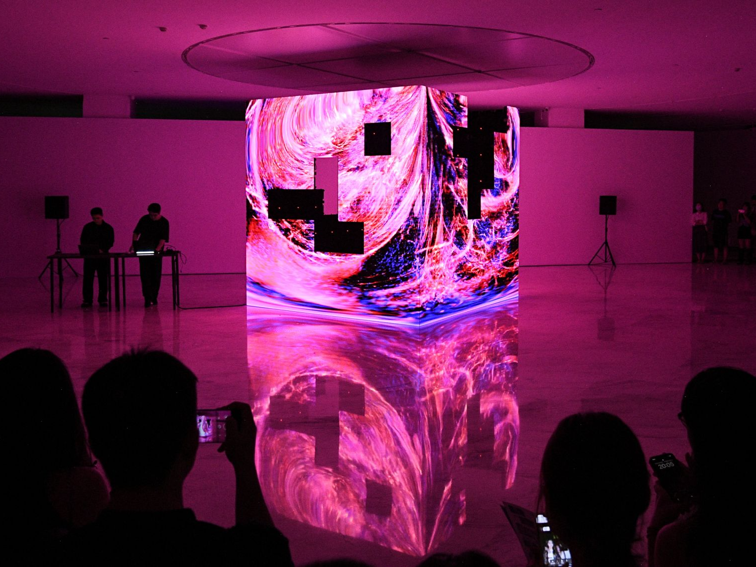 深圳美术馆展览“上新” “目击当代”展汇集多年馆藏
