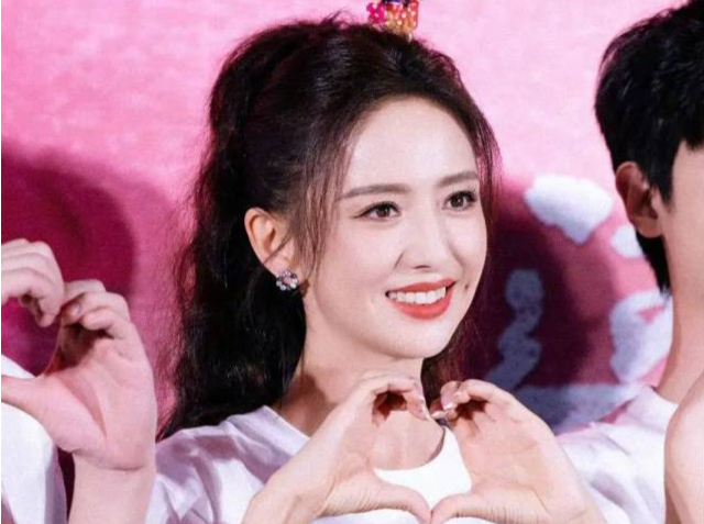 佟丽娅最新声明：离异单身，没“后台”没“特权”