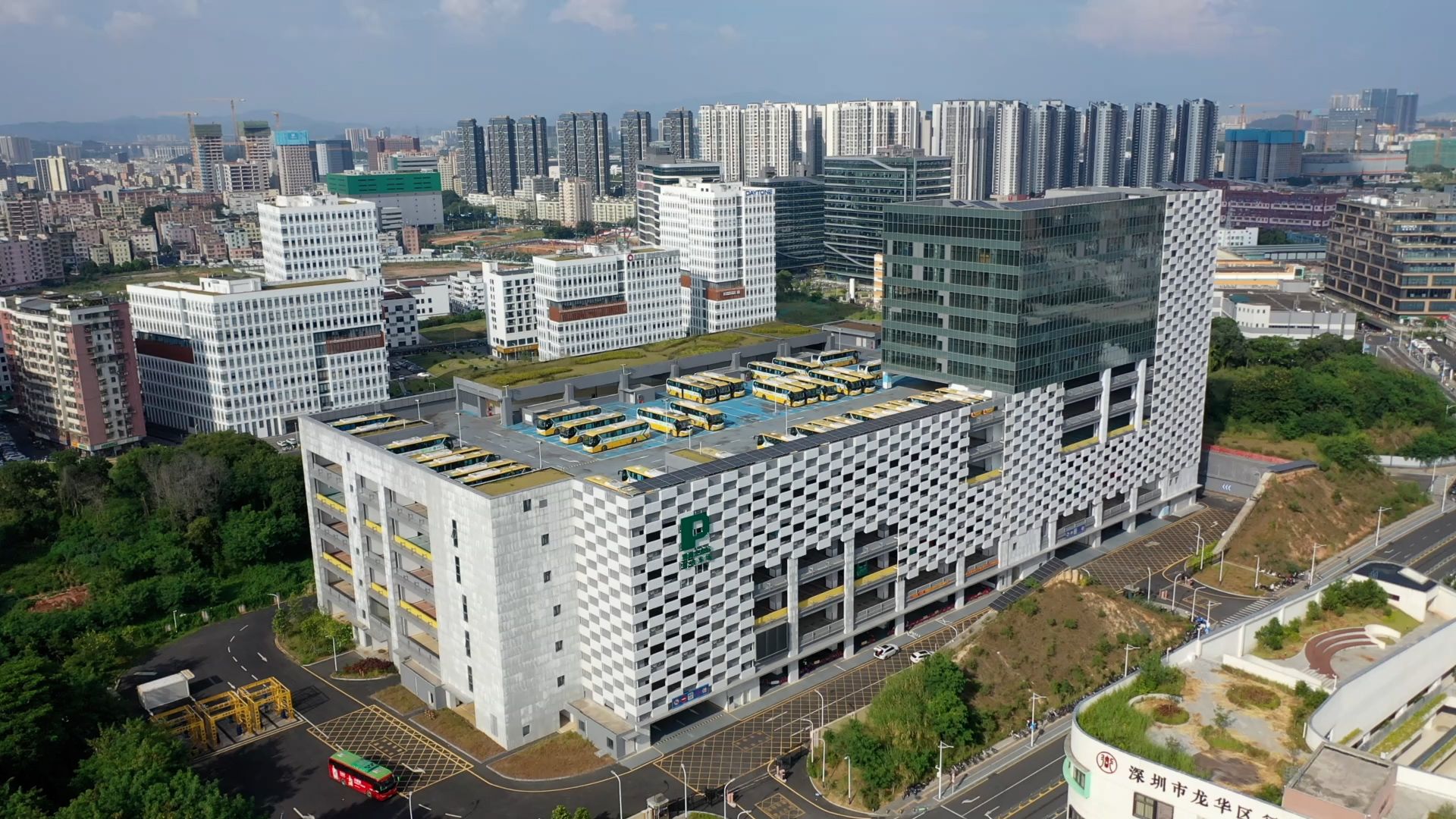 观澜大水坑综合车场正式投入使用