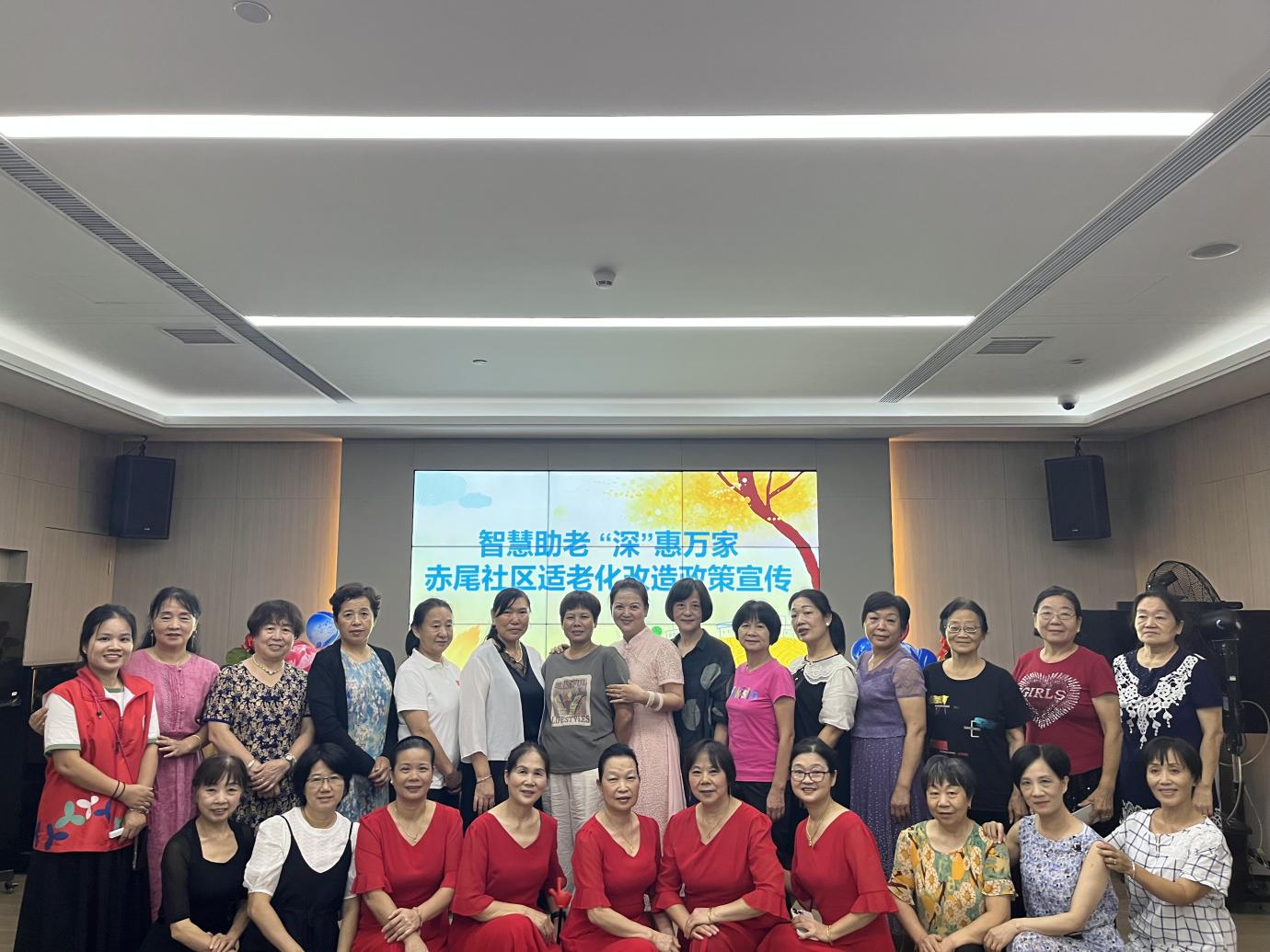 南园街道赤尾社区：老年“搭子”党群共聚，夕阳茶话暖意浓
