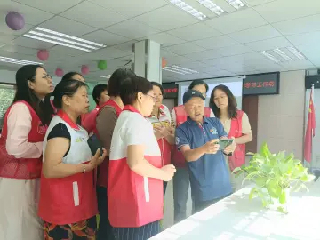 翠平社区开展义工手机摄影学习工作坊