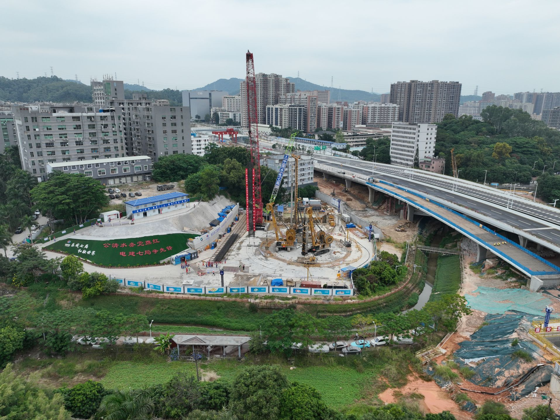 深圳公清项目土建一标“大干120天劳动竞赛活动”实现半程目标