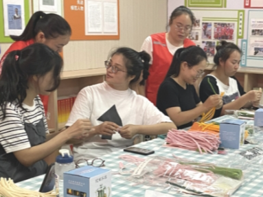 提供展示平台！坪地怡心社区开展女性自我成长活动