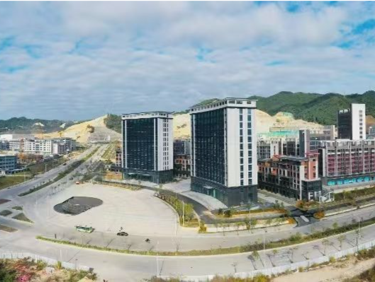 深圳龙华产业共建工业园揭牌