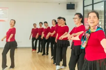 “家门口”的文明实践站，打造服务群众最后一公里丨群众身边的文明实践