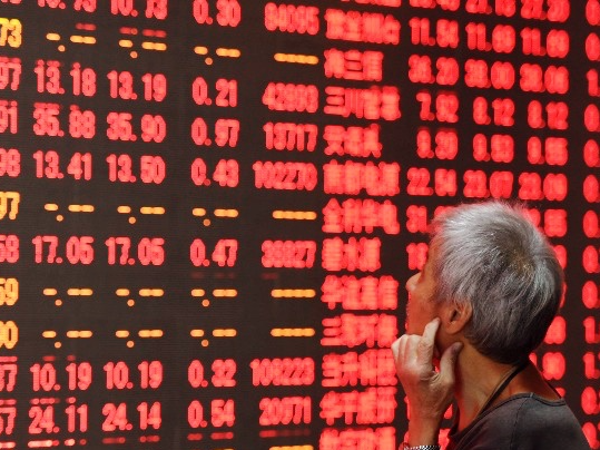 A股、港股汽车板块“冰火两重天” ，是加仓还是落袋为安？