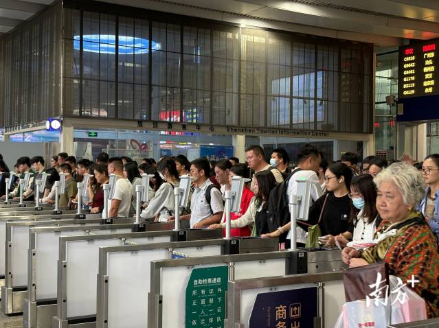 铁路客流返程高峰杀到！深圳北站到达旅客创历史新高