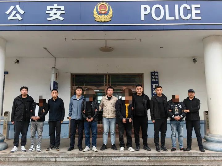送“现金花束”很浪漫？警惕洗钱新暗道！