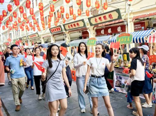 国庆假期首日，广东4A级及以上景区接待游客262.5万人次