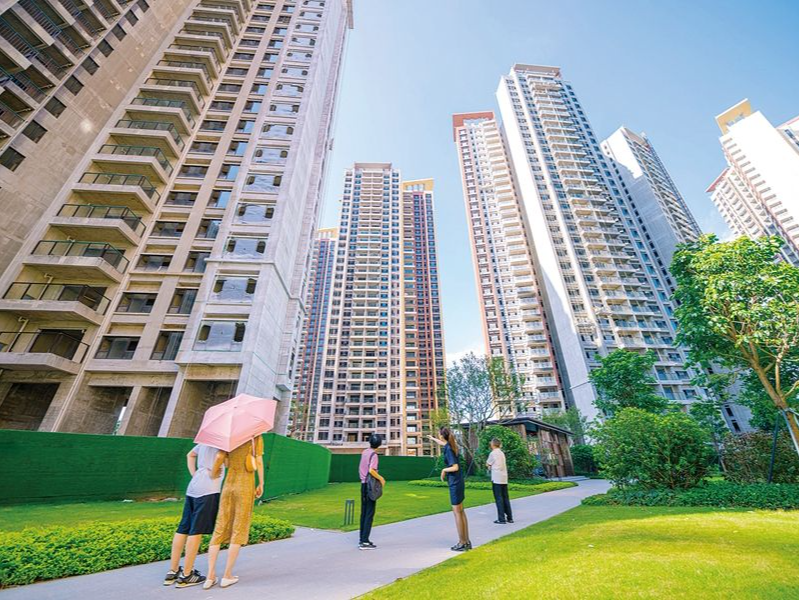 前11个月TOP100房企销售额同比下降32.9%，12月市场预计将保持一定活跃度