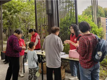 罗湖区东晓街道多主题开展权益普法宣传活动，保障民众合法权益