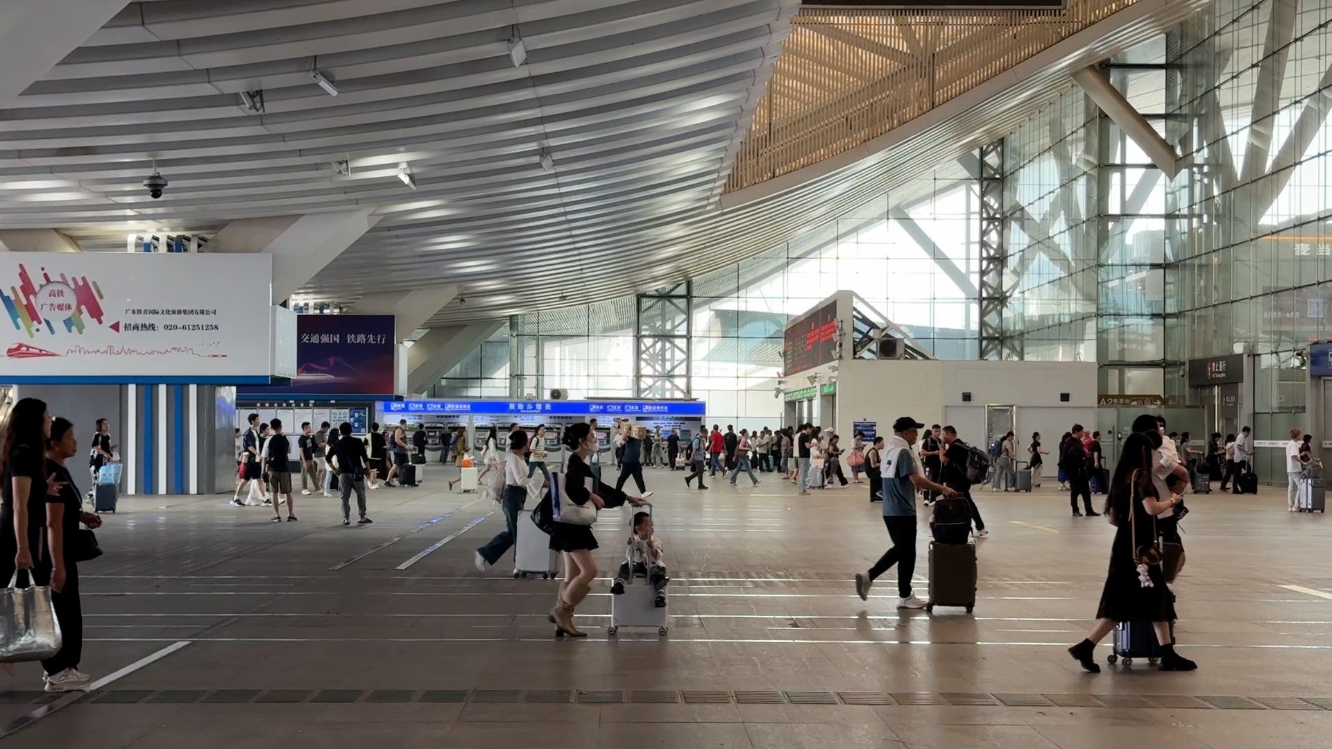 深圳北站客流量攀升，升级提质迎旅客
