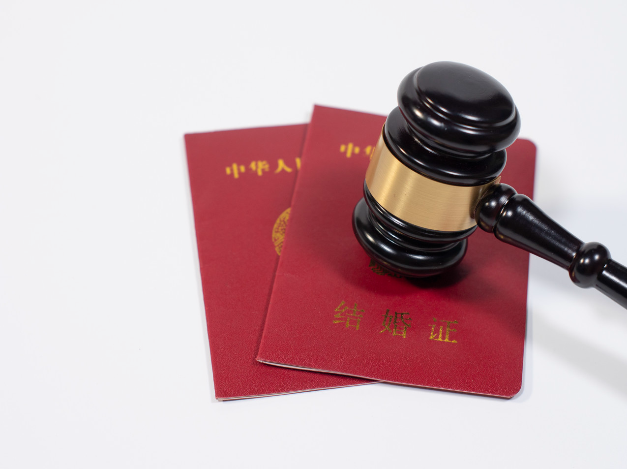 全国结婚登记数十年来首次止跌回升，广东初婚人数全国第一