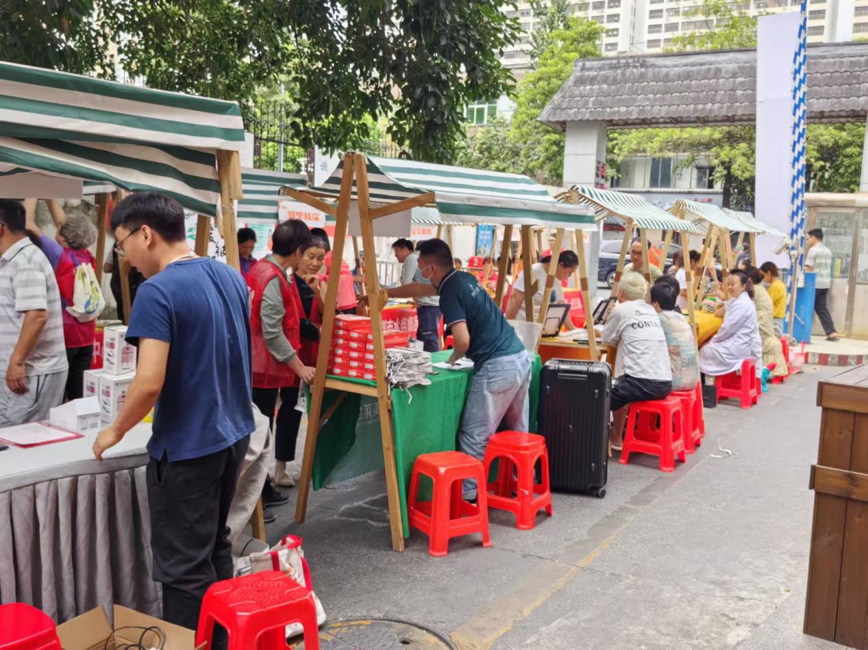 南园街道党员服务市集热闹开市，多彩活动助力社区服务再升级