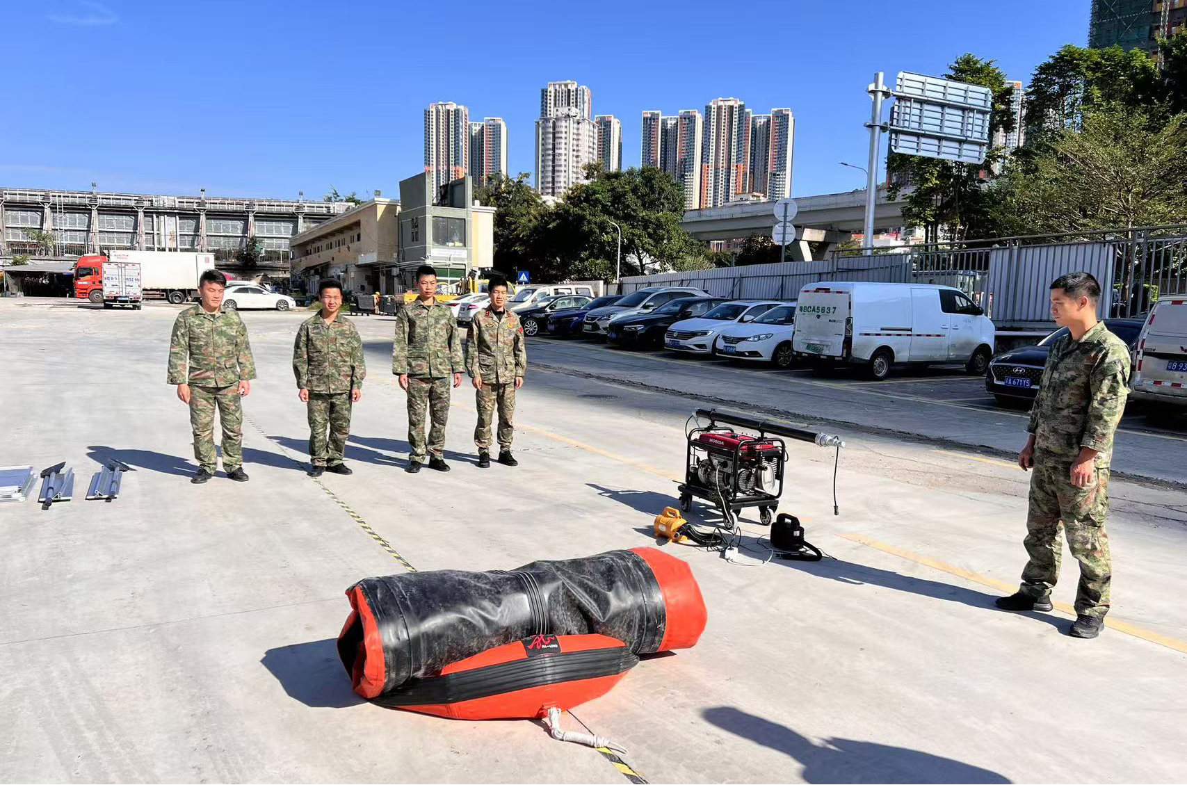 东晓街道武装部组织基干民兵集训
