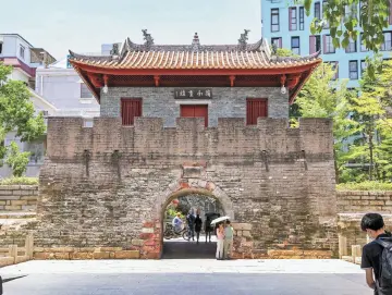 时间如刀 雕刻历史｜人文天地·南海潮