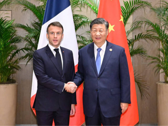 习近平会见法国总统马克龙