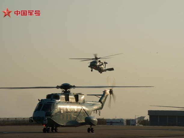 首次参加！海军直-8、直-20飞抵珠海 现场高清大图来啦