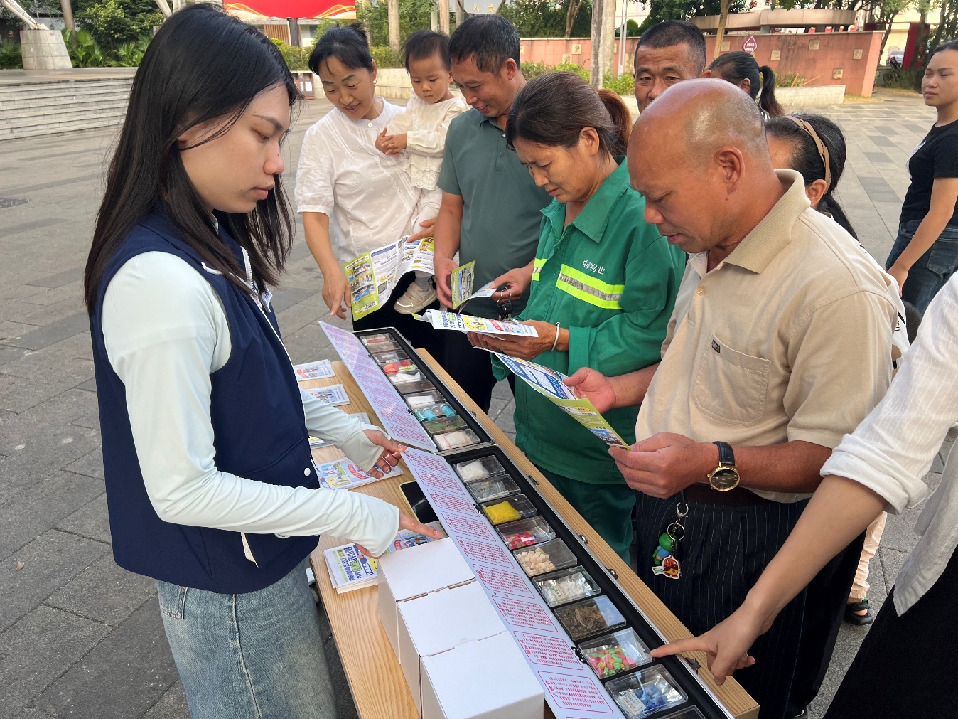碧岭街道禁毒宣传进社区